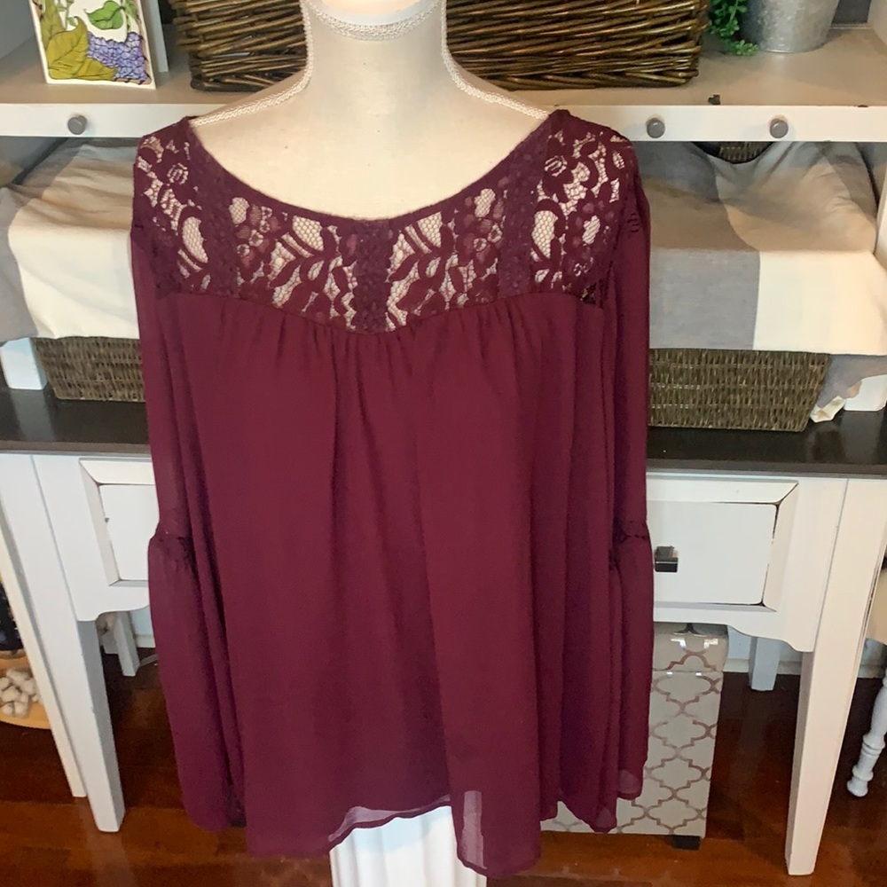 Torrid Maroon Lace Top Lined Boho Blouse w/Lining & Bell Sleeve Size 3